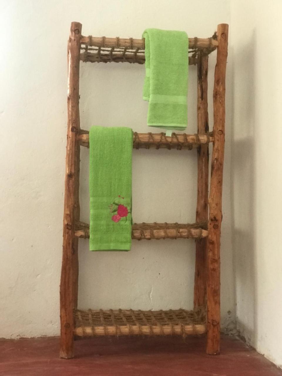 גאמביאני Moringe Home Stay - Village House מראה חיצוני תמונה