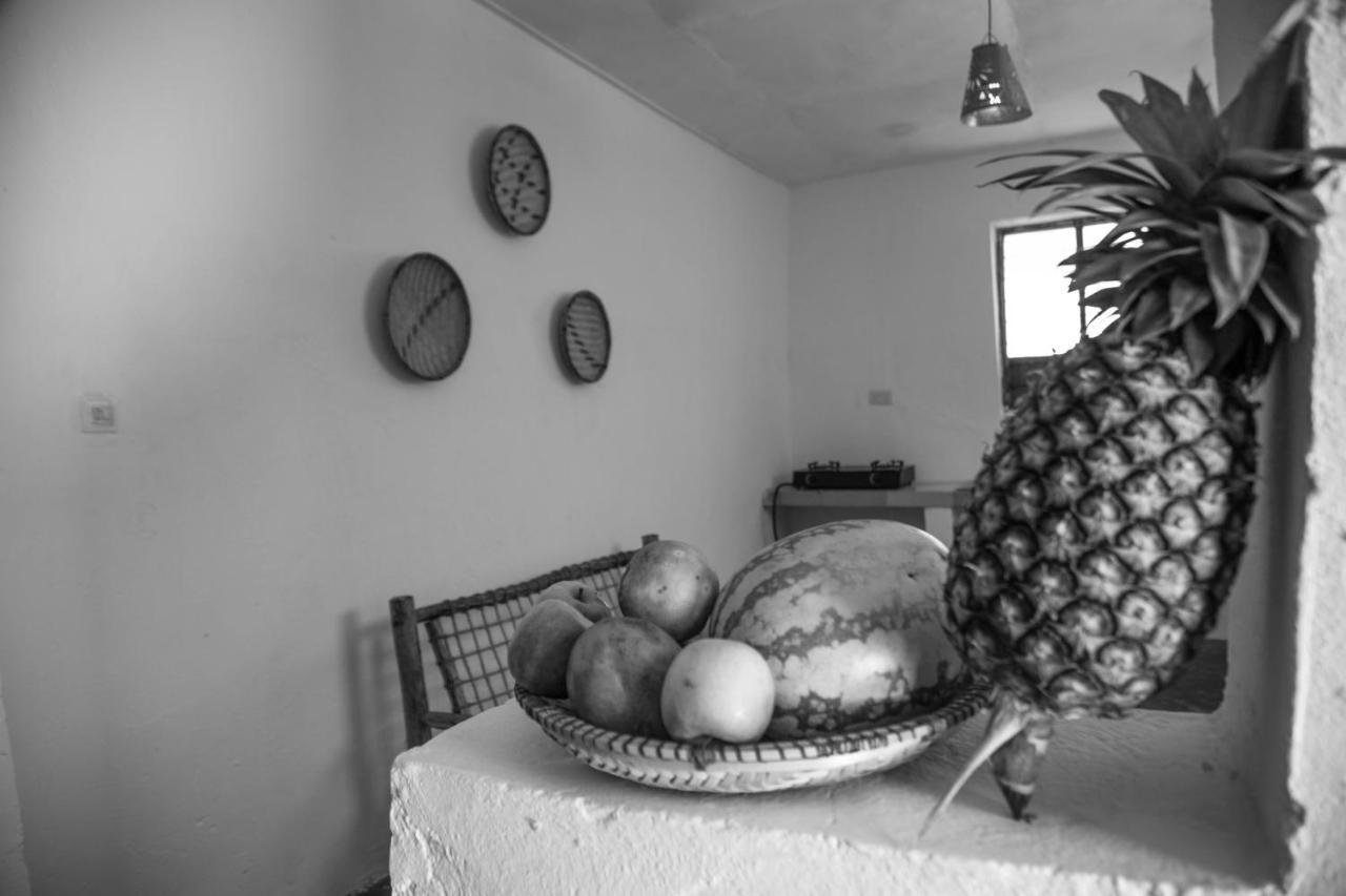 גאמביאני Moringe Home Stay - Village House מראה חיצוני תמונה